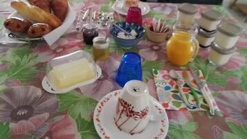 Petit déjeuner continental compris tous les jours