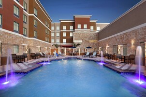 Outdoor pool, pool umbrellas