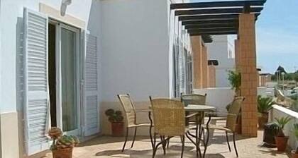 Great apartment ideal for 7 Hanging Valleys walk & visiting the whole of Algarve