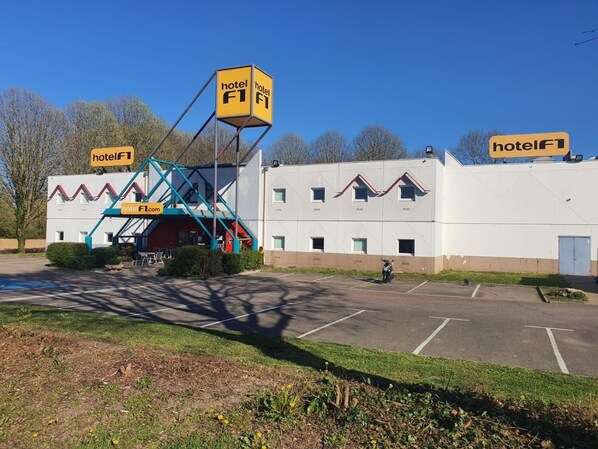 Exterior - hotelF1 Louviers (rénové) (Le Vaudreuil)