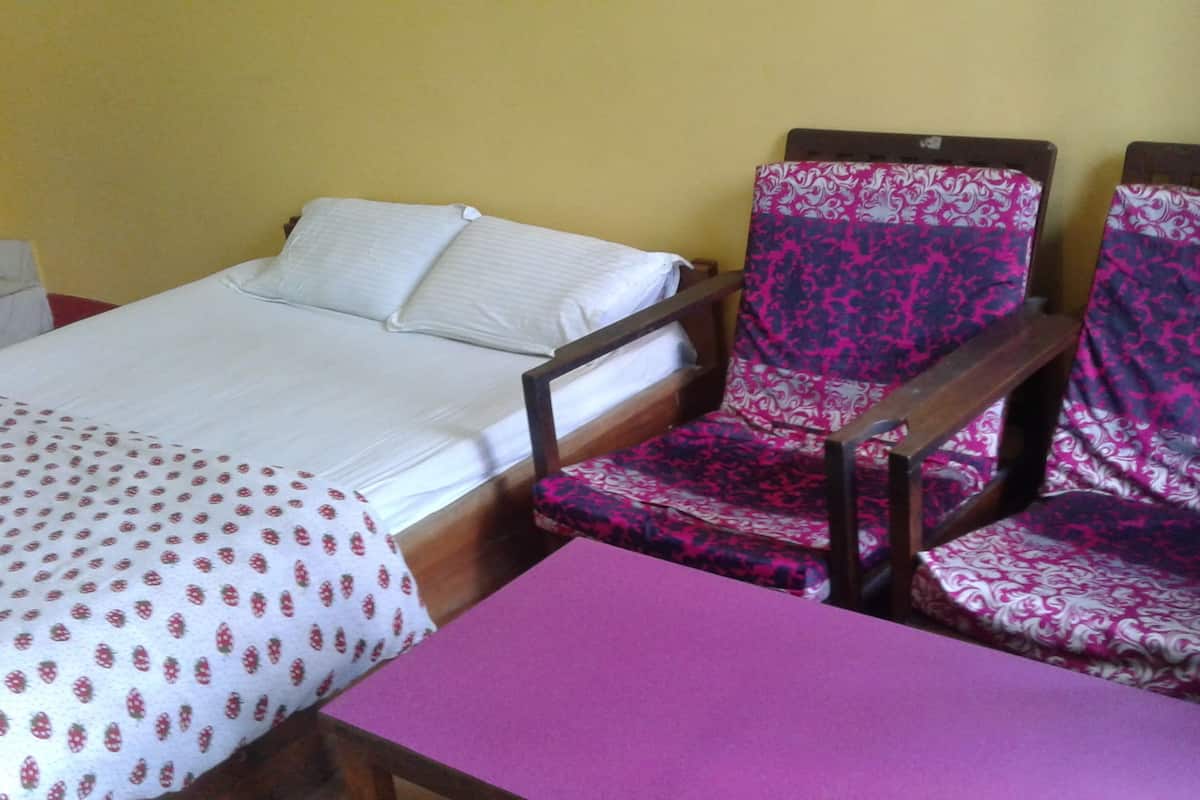 Deluxe Room | Rollaway beds (surcharge), WiFi (free)