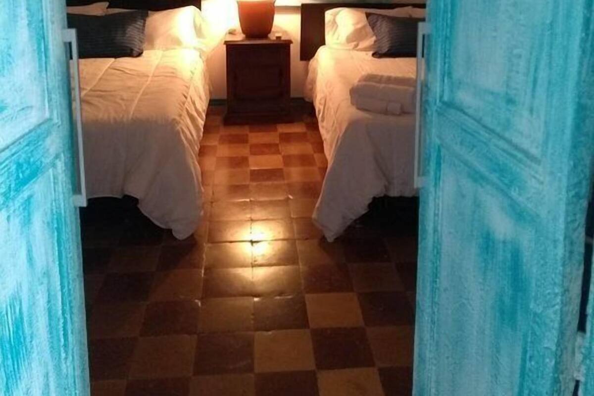 Iron/ironing board, free WiFi, bed sheets, wheelchair access
