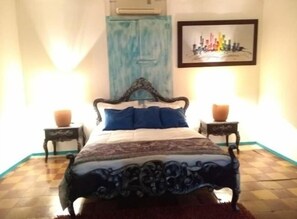 Iron/ironing board, free WiFi, bed sheets, wheelchair access