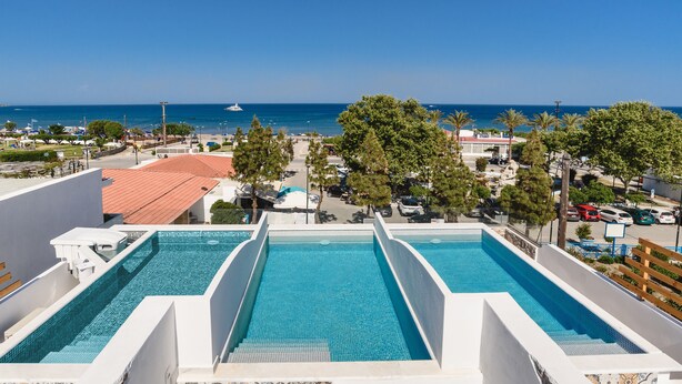 Suite, piscina privada, vistas al mar | Piscina privada