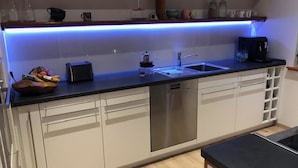 Appartamento, vista montagna | Cucina privata