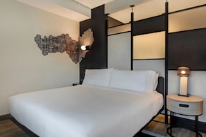 Premium bedding, in-room safe, blackout curtains, free WiFi - Aloft by Marriott Secaucus Meadowlands (Secaucus)