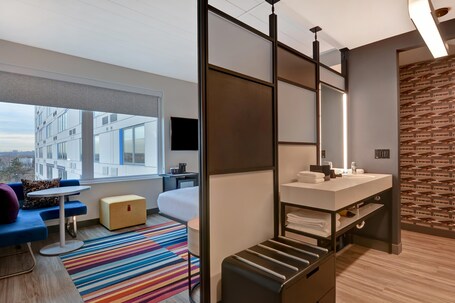 Aloft Secaucus Meadowlands - Image 3