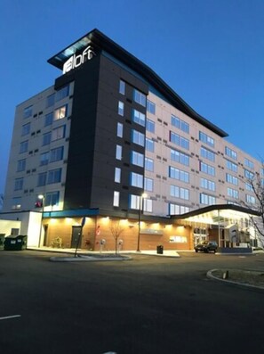 Exterior - Aloft Secaucus Meadowlands (Secaucus)