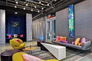 Lobby - Aloft by Marriott Secaucus Meadowlands (Secaucus)