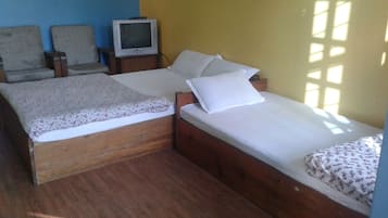 1 bedroom, iron/ironing board, free WiFi