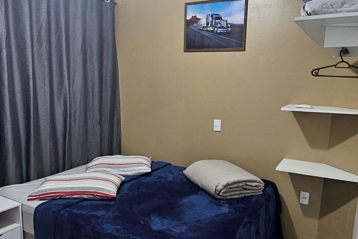2 habitaciones, ropa de cama de alta calidad y cortinas blackout