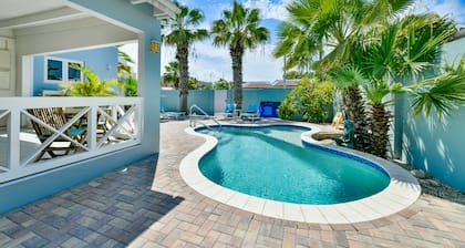 Ganze Villa: Zu Fuß zu den Stränden, Einkaufen, Essen, Privater Pool.