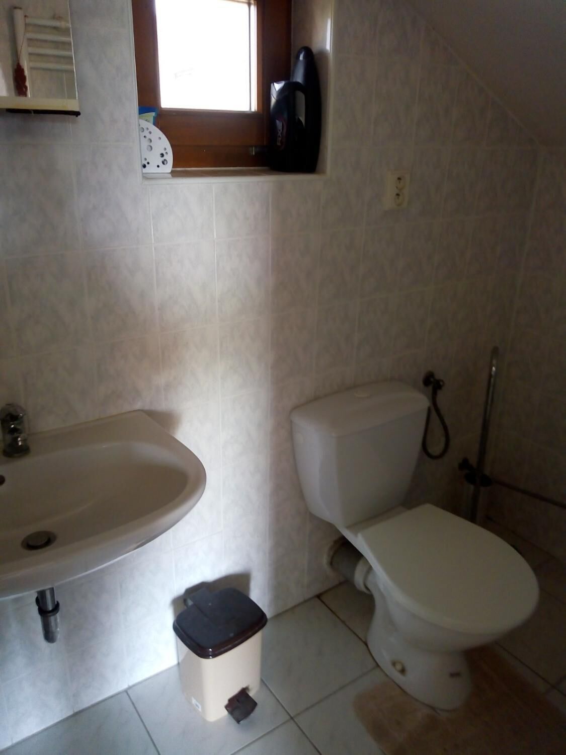 Free toiletries, towels