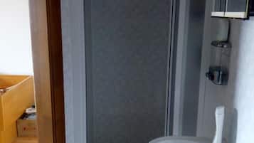 Free toiletries, towels