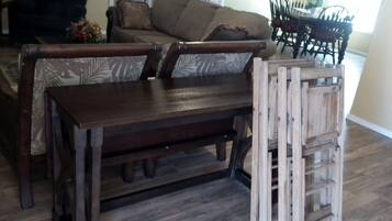 Smart TV, DVD player, videoteca