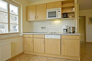 Fridge, microwave, dishwasher