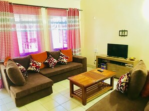 Familienapartment, 2 Schlafzimmer | Wohnzimmer