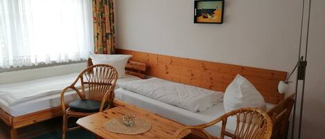 1 bedroom, WiFi, bed sheets