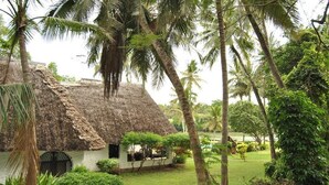 Property grounds - Wawa Creekside Villas (Mtwapa)