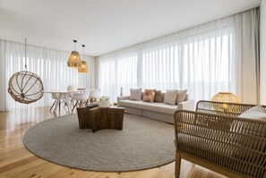 Penthouse, 2 Bedrooms, Balcony (Blue Penthouse Villa) | Living room | Smart TV