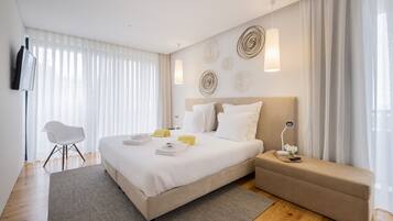 Penthouse, 2 slaapkamers, balkon (Blue Penthouse Villa) | 1 slaapkamer, een minibar, een laptopwerkplek, verduisterende gordijnen