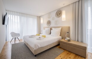 顶层房, 2 间卧室, 阳台 (Blue Penthouse Villa) | 迷你吧、笔记本电脑工作区、遮光窗帘、隔音