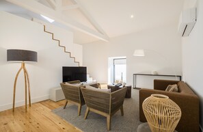 Maisonette, 2 Schlafzimmer, Balkon (Atlantic Deluxe Villa) | Wohnbereich