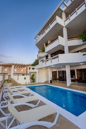 Pool - CASABLANCA BY HOTEL HACIENDA (MAZATLÁN)