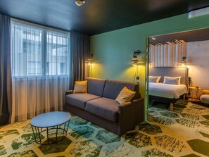 Premium bedding, pillowtop beds, blackout drapes, soundproofing - ibis Styles Amiens Centre (Amiens)