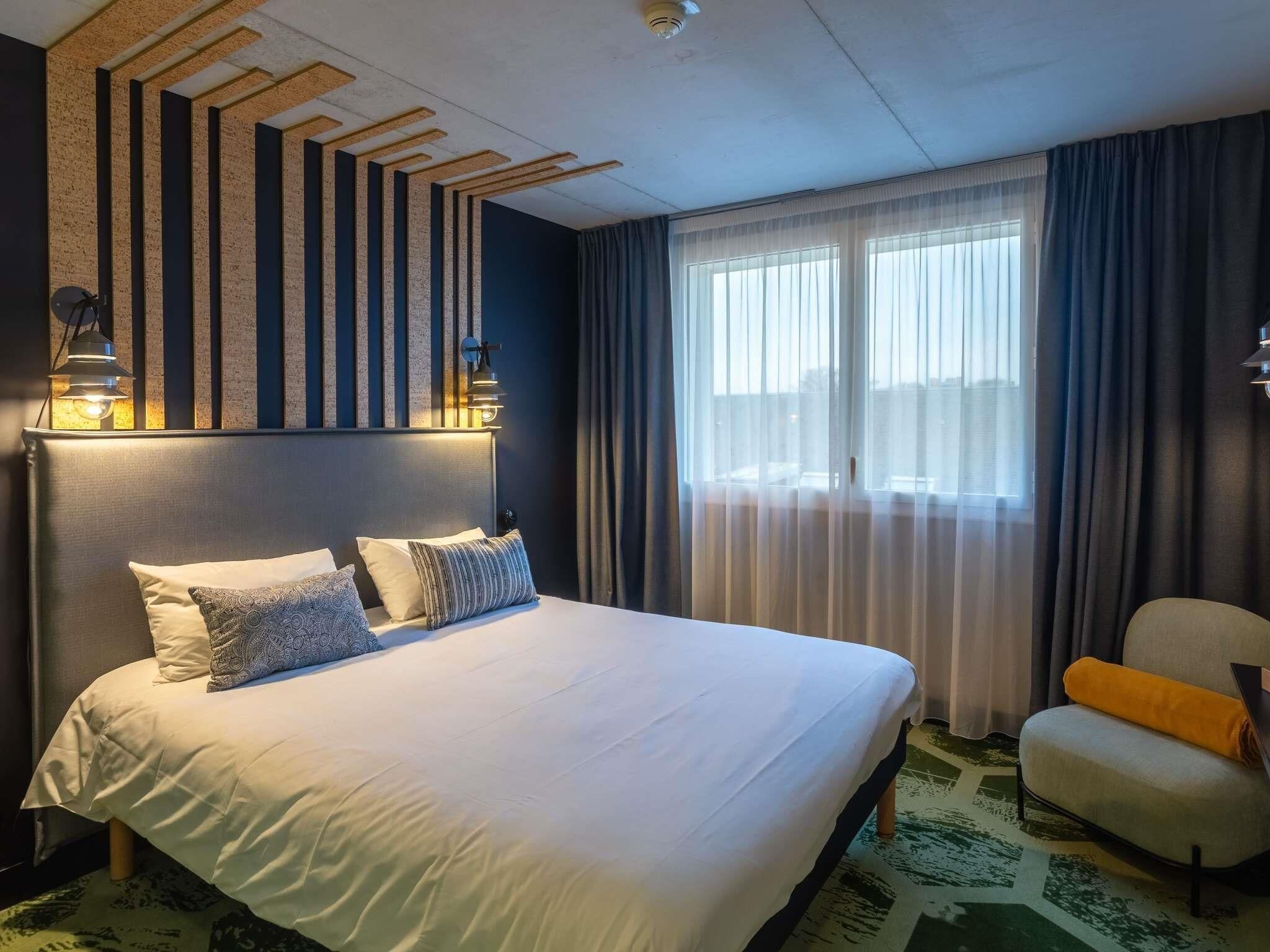 Standard Room, 1 Double Bed | Premium bedding, pillow-top beds, blackout curtains, soundproofing
