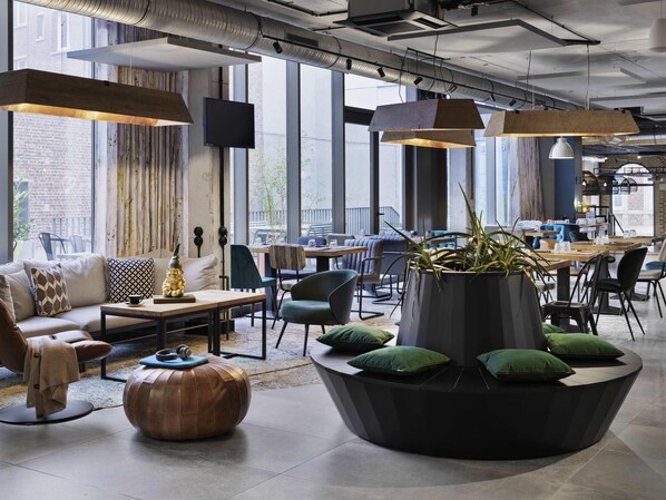 تقديم الغداء، الأطباق الإيطالية، تناول الطعام في الهواء الطلق