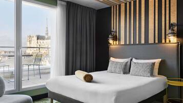 Literie de qualité supérieure, surmatelas, rideaux occultants