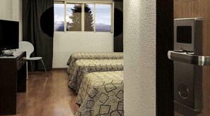 In-room safe, free cribs/infant beds, free WiFi, bed sheets