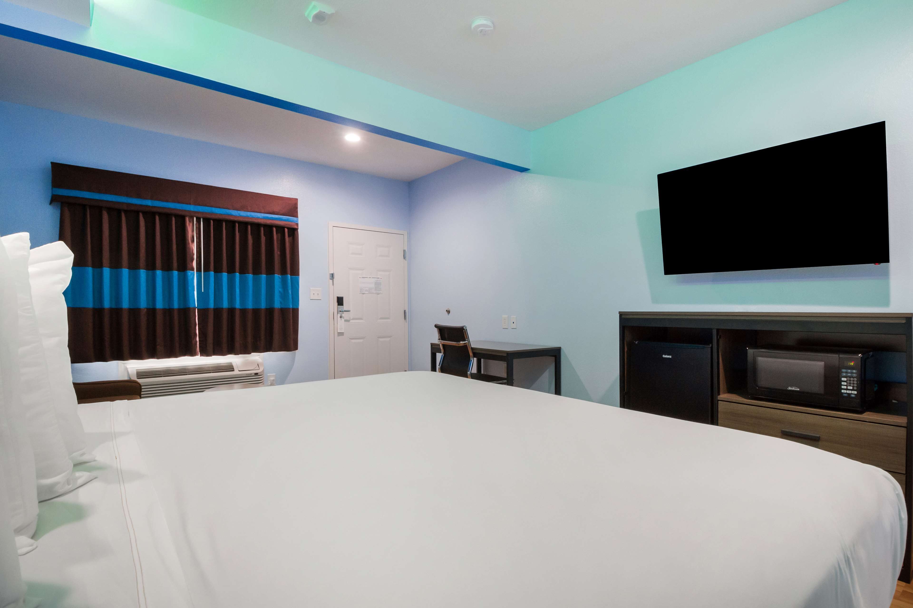 egyptian cotton sheets, premium bedding, select comfort beds, desk