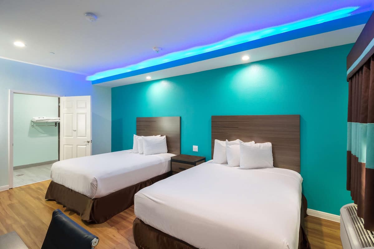 Room, 2 Queen Beds, Accessible, Non Smoking | Egyptian cotton sheets, premium bedding, Select Comfort beds, desk