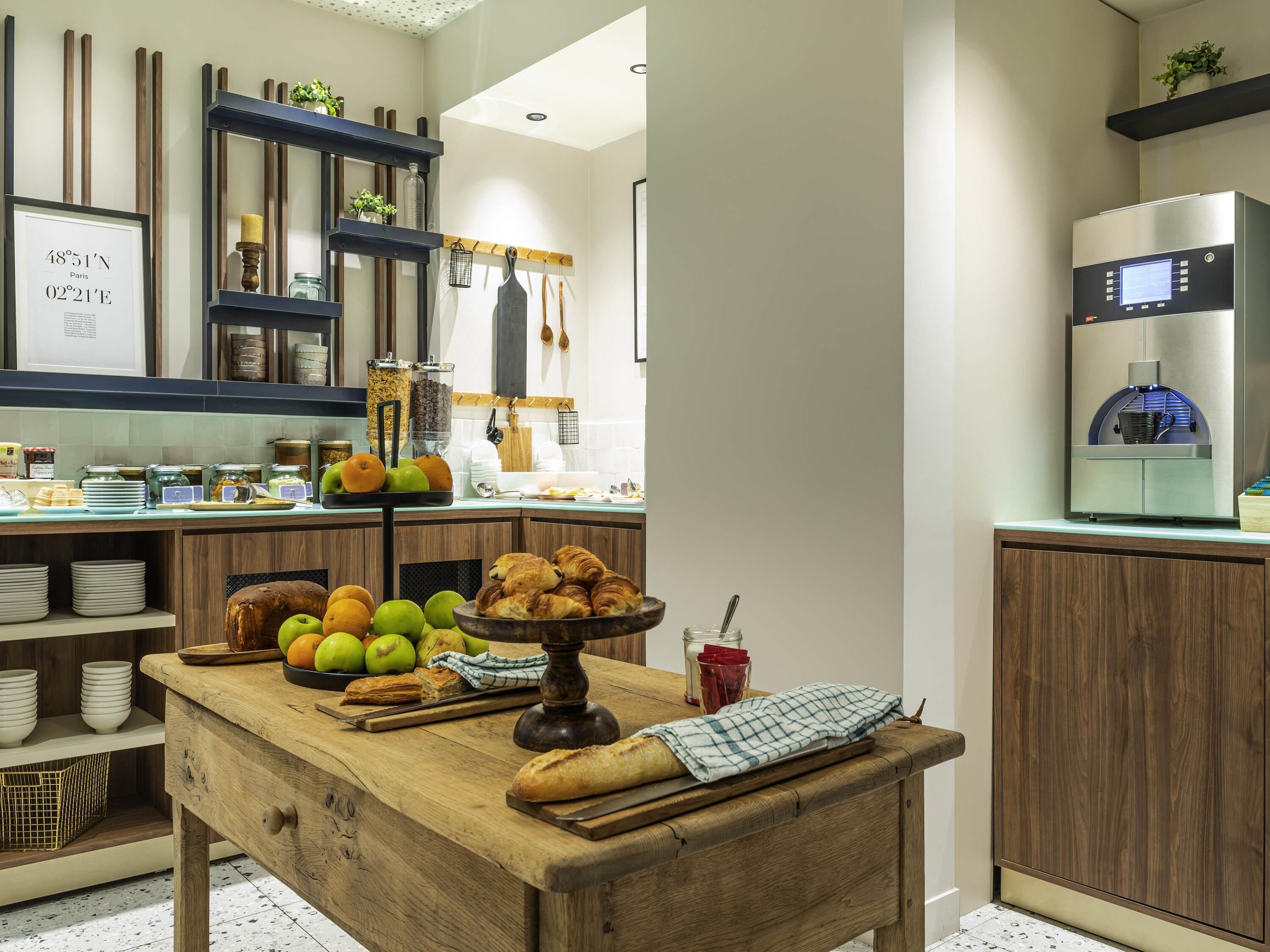 daily buffet breakfast (eur 13.9 per person)