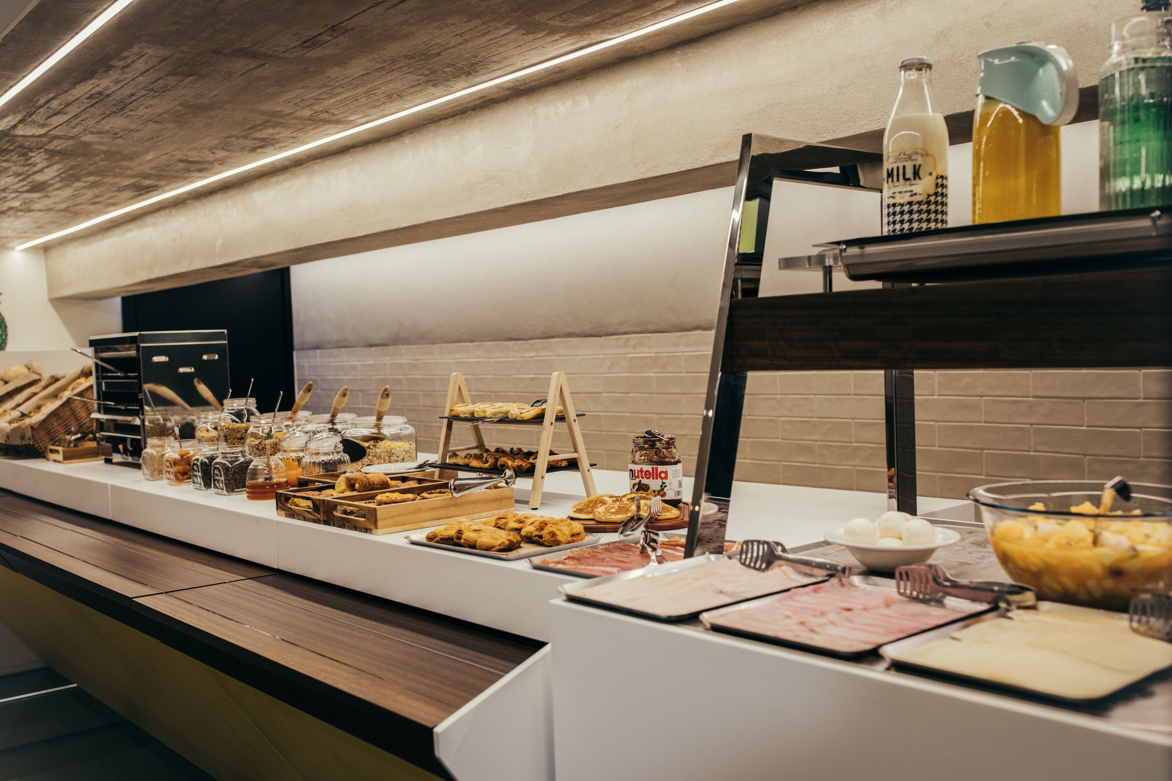 daily buffet breakfast (eur 9.0 per person)