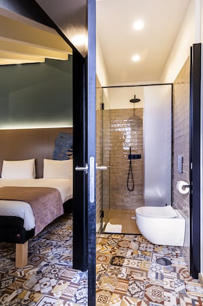 Zimmer, 3 Einzelbetten | Badezimmer