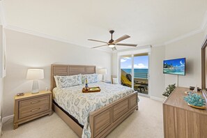 Condo, 1 King Bed with Sofa bed (Beachfront condo with huge views/pool)