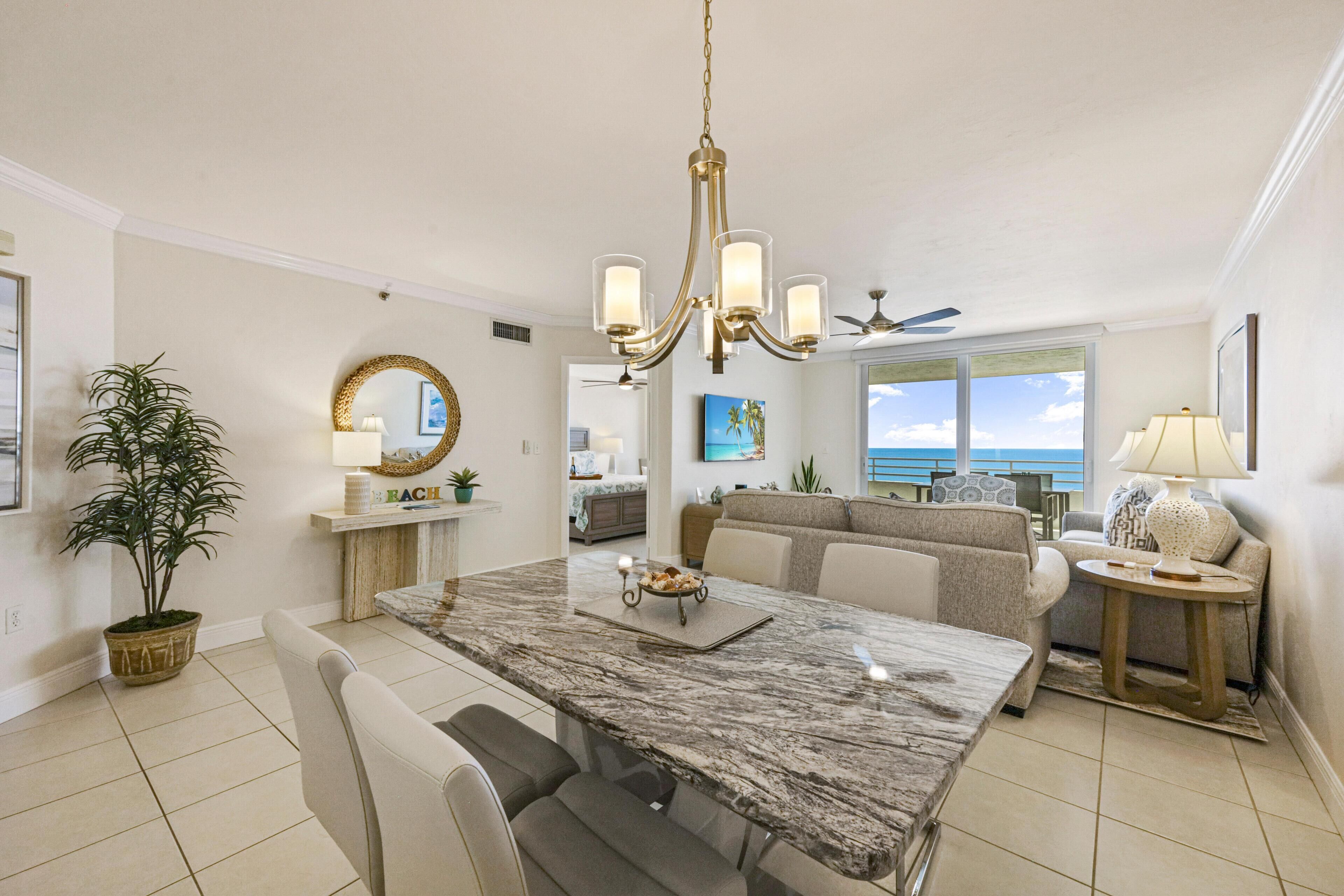 Condo, 1 King Bed with Sofa bed (Beachfront condo with huge views/pool) | Interior