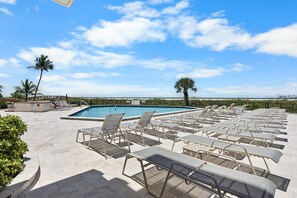 Condo, 1 King Bed with Sofa bed (Tradewinds 701) | Pool