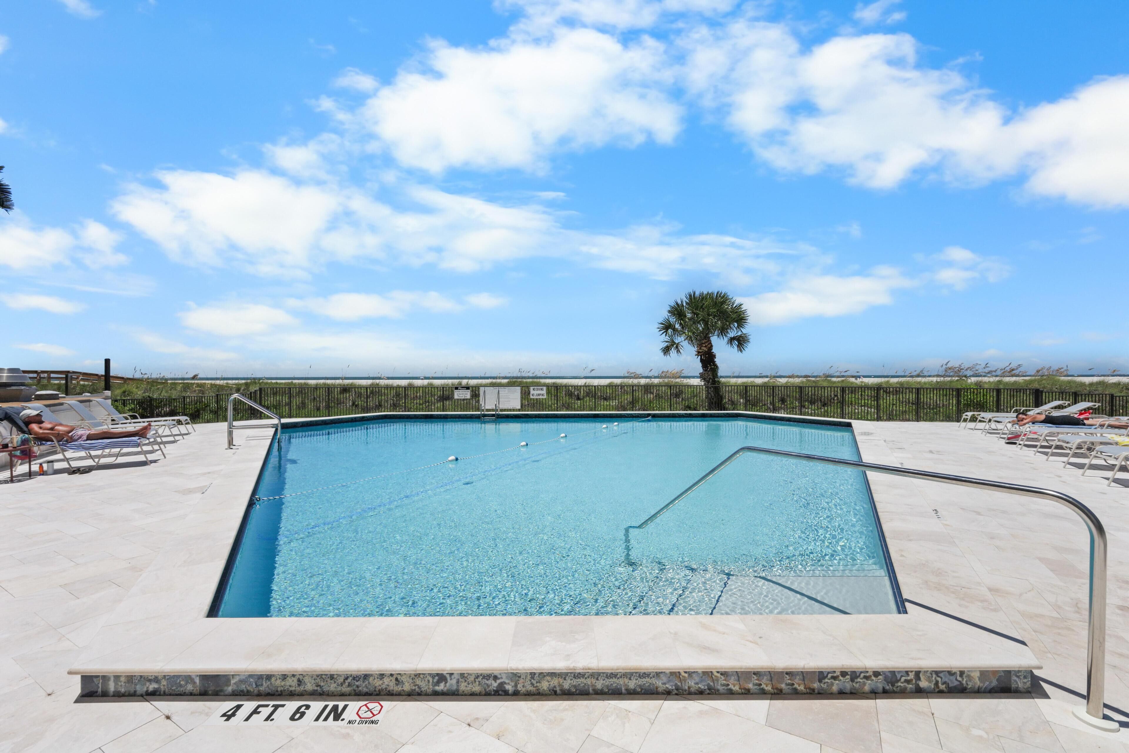 Lägenhet - 1 kingsize-säng med bäddsoffa (Tradewinds 701) | Pool | Uppvärmd pool
