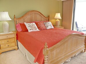 Condo, 1 King Bed with Sofa bed (Magical beachfront condo with pool an) - Magical Beachfront Condo With Pool and Ocean Views (Marco Island)