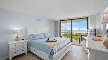 Condo, 1 King Bed with Sofa bed (Beachfront condo with pool and balcon) | 2 bedrooms, iron/ironing board, bed sheets