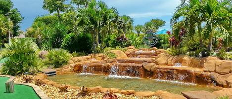 Condo, Multiple Beds (Bright condo in community with pool/s) | Property grounds