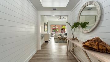 Condo, Multiple Beds (Luxurious Esplanade condo overlooking) | Interior