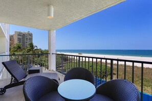 Condo, 1 King Bed (Unique beachfront condo with panorami) | Balcony