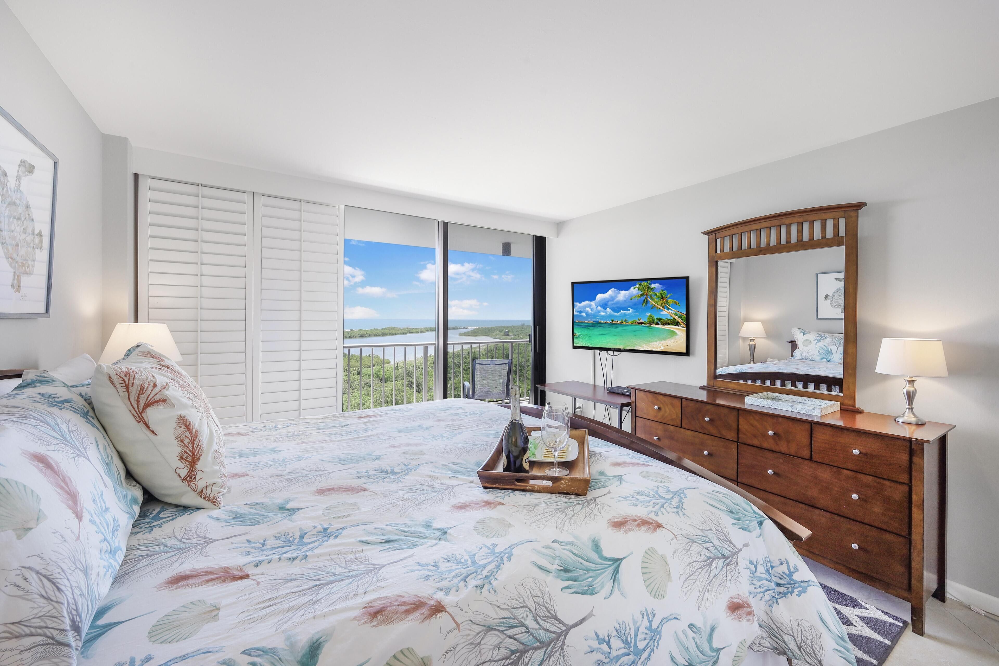 Condo, 1 King Bed with Sofa bed (Alluring beachfront condo with pool a) | 2 bedrooms, iron/ironing board, bed sheets