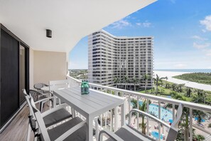 コンドミニアム クイーンベッド 1 台 (Beachfront condo with SW-facing balco) | 施設の敷地