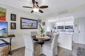 Condo, 2 Queen Beds (Island-style condo with pool, spa and) | Private kitchen | Fridge, microwave, oven, stovetop